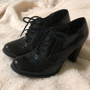 Black patent leather shoes